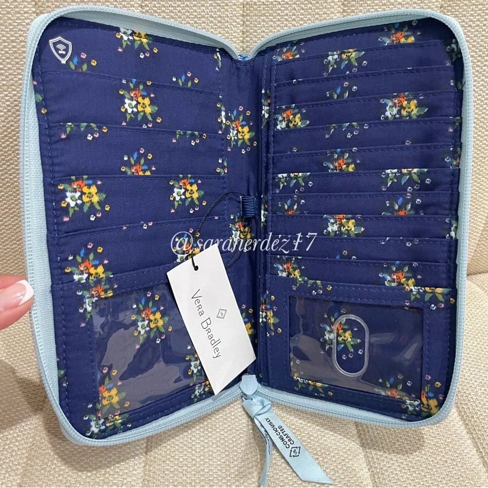 NEW Vera Bradley RFID Travel Wallet Floral Quilted Blue Multi Color‎ Sea Air